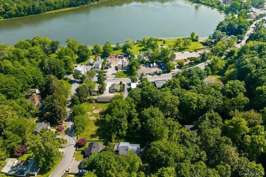 398 E Main Street, Jefferson Valley, NY 10535 - Image #3