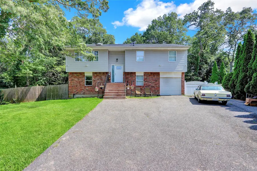 100 Erlanger Boulevard, North Babylon, NY 11703 - Image #3