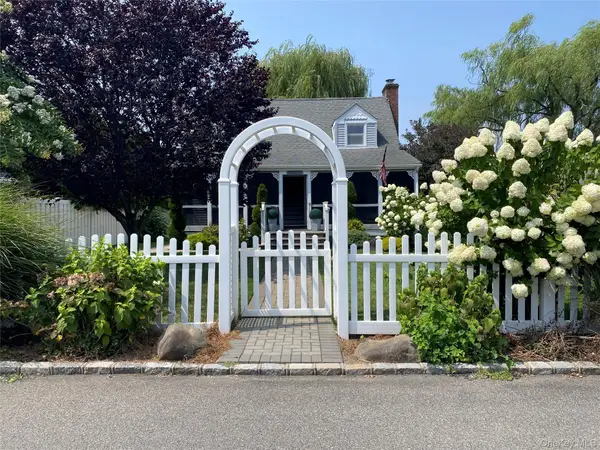 3937 John Lane, Seaford, NY 11783