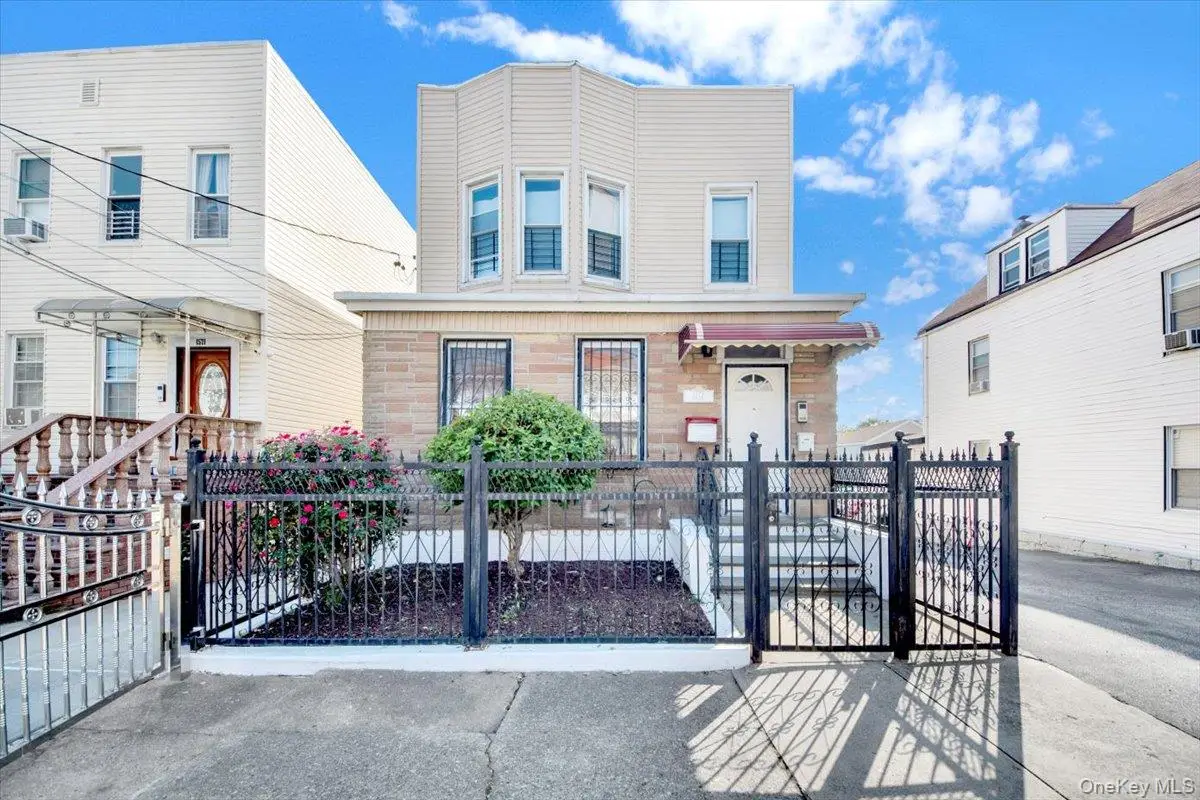 1573 Hollywood Avenue, Bronx, NY 10461 - Image #1