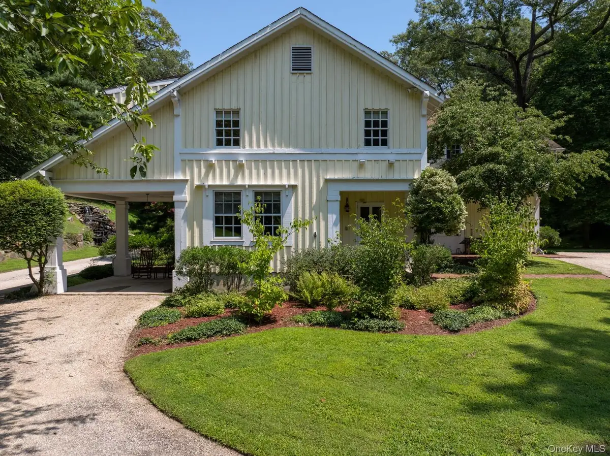 62 Cove Neck Road, Cove Neck, NY 11771 - Image #1