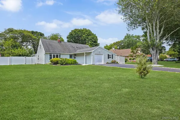 71 Sagebrush Lane, Islandia, NY 11749