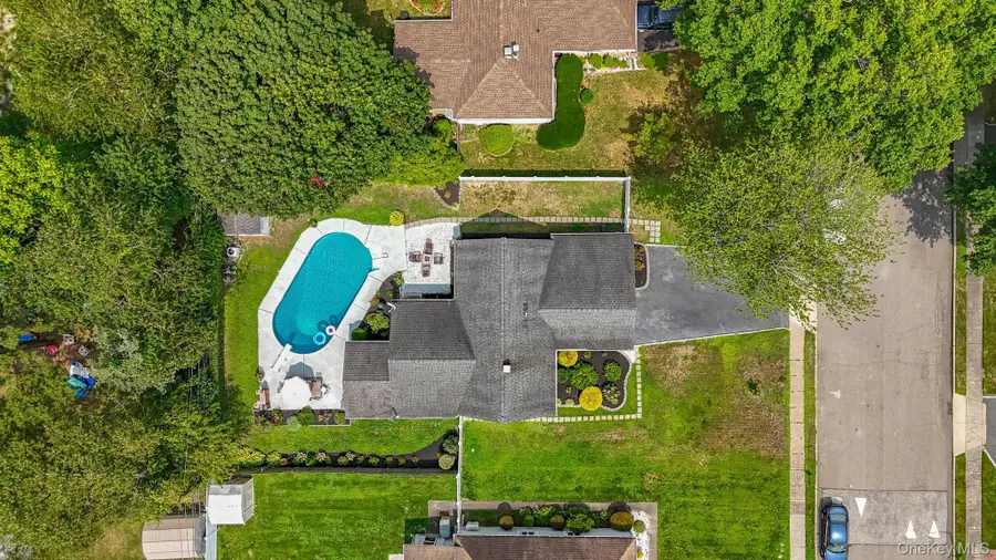 71 Sagebrush Lane, Islandia, NY 11749 - Image #3