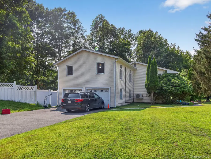 7 Eleanor Place, Airmont, NY 10952 - Image #3