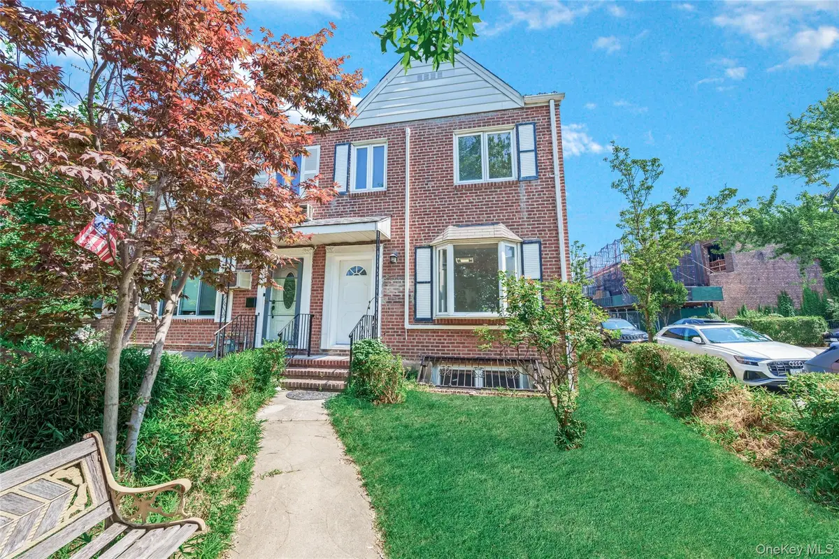 141-67 72 Crescent, Flushing, NY 11367 - Image #1