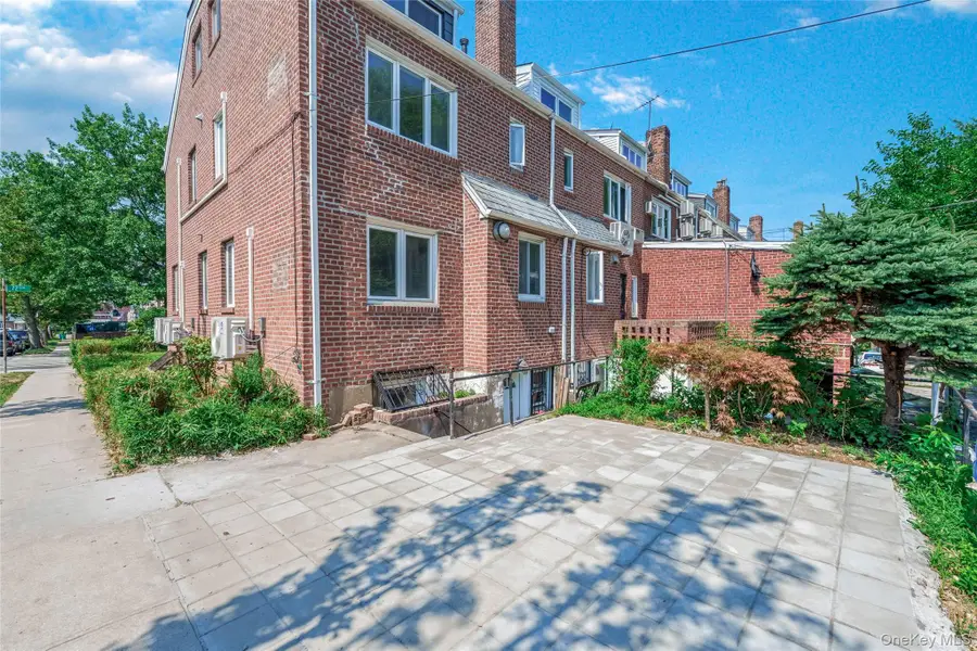 141-67 72 Crescent, Flushing, NY 11367 - Image #2