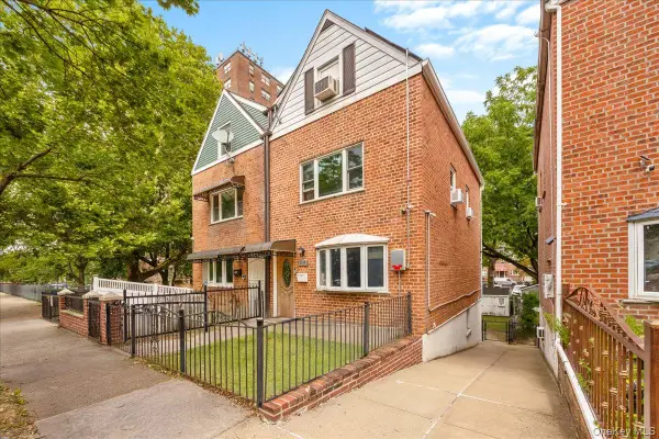 1926 Hutchinson River Parkway E #E, Bronx, NY 10461