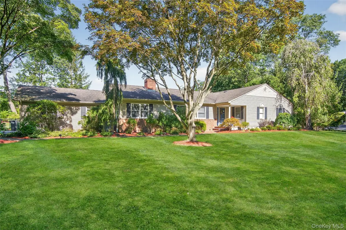 15 Bonnie Drive, Northport, NY 11768 - Image #1