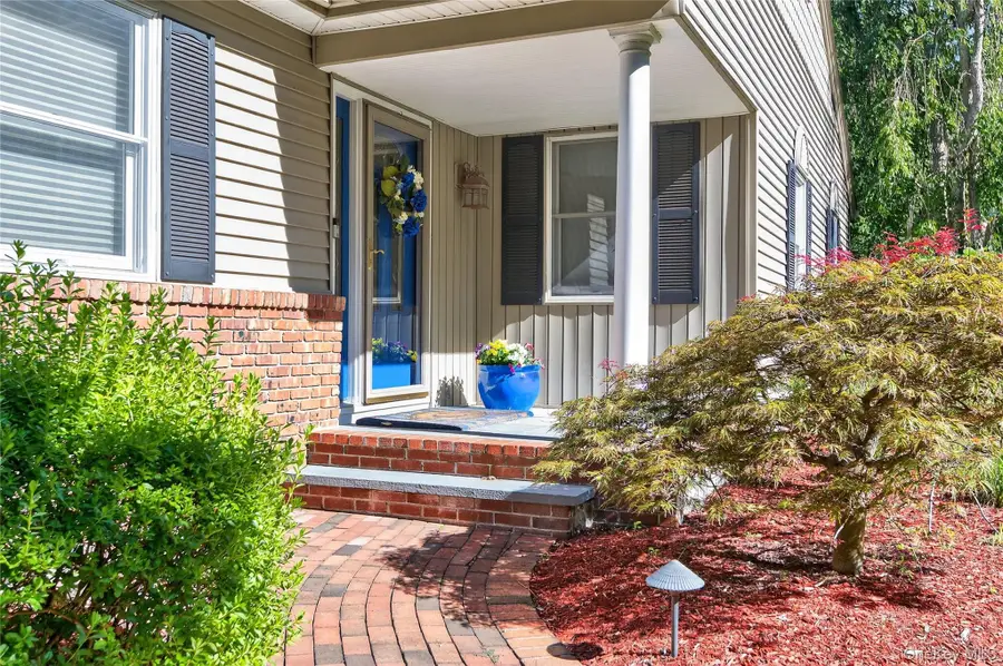 15 Bonnie Drive, Northport, NY 11768 - Image #3