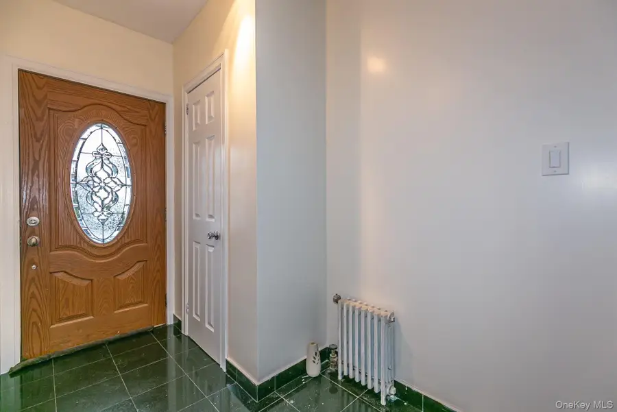 4620 190th Street, Flushing, NY 11358 - Image #3