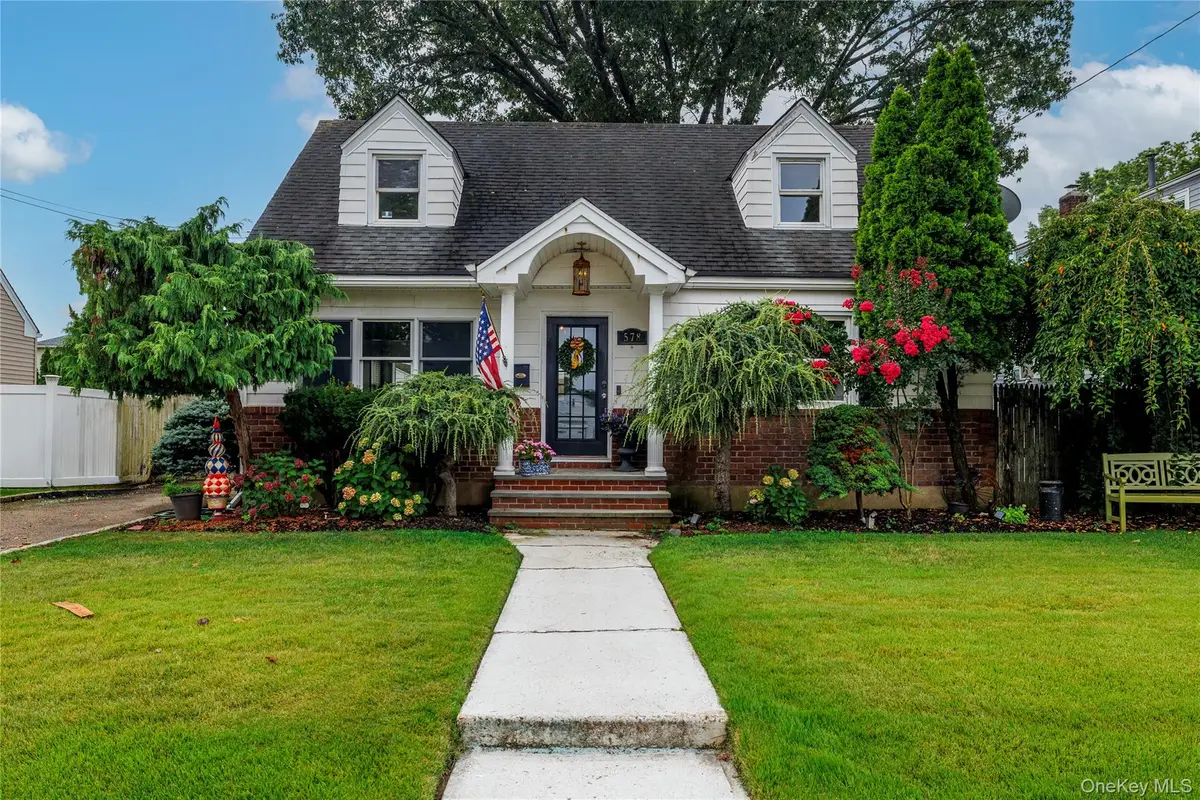 578 Irene Street, South Hempstead, NY 11550 - Image #1
