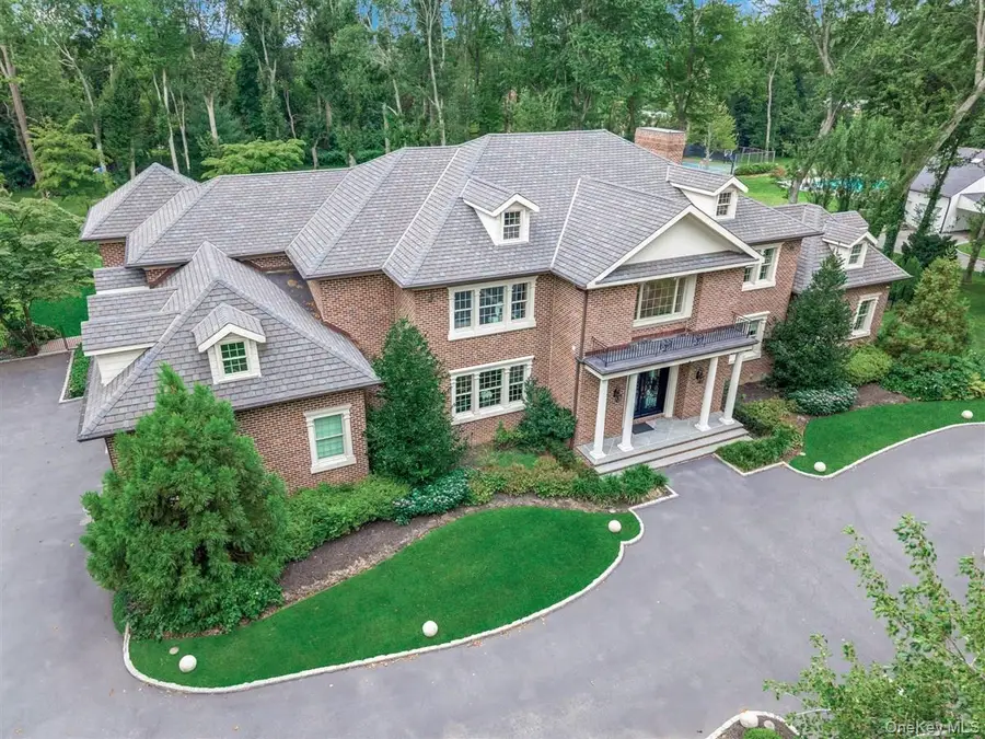 1 Harriman Drive, Sands Point, NY 11050 - Image #2