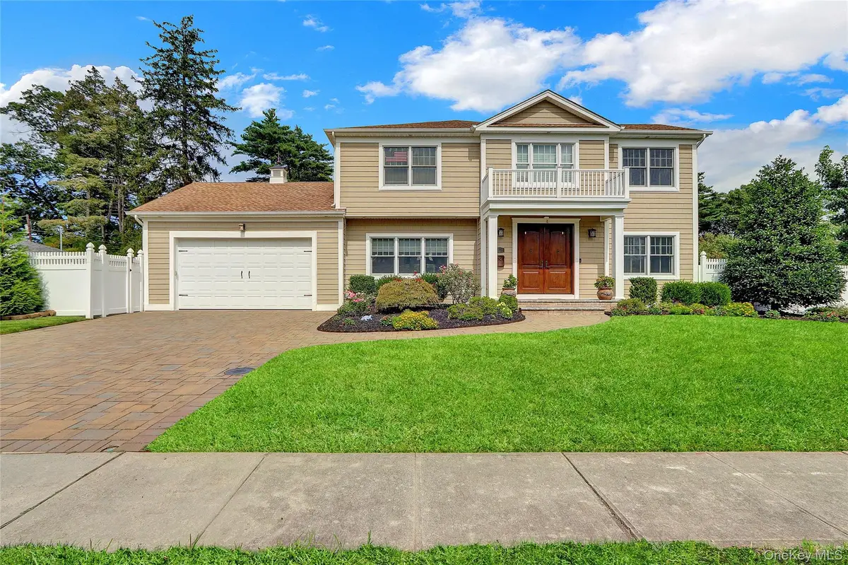 4 Middle Lane, Jericho, NY 11753 - Image #1