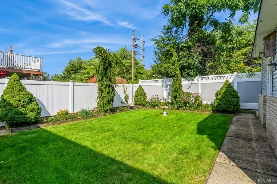 105 Howell Street, Bellmore, NY 11710 - Image #3