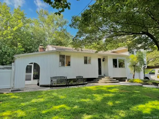 4 Halliday Road, Coram, NY 11727 - Image #2