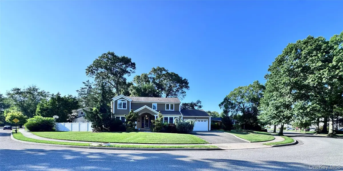 35 Moss Lane, Jericho, NY 11753 - #1