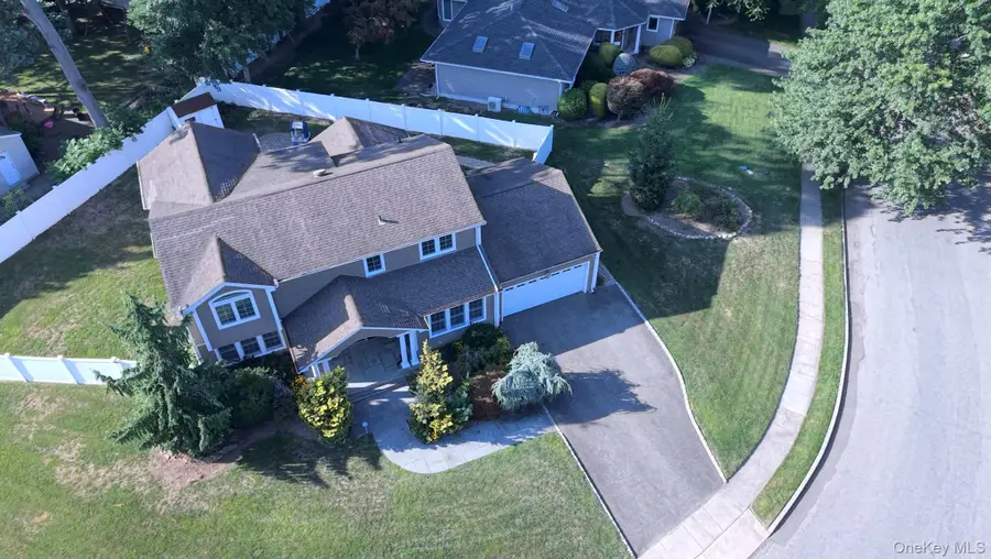 35 Moss Lane, Jericho, NY 11753 - #3