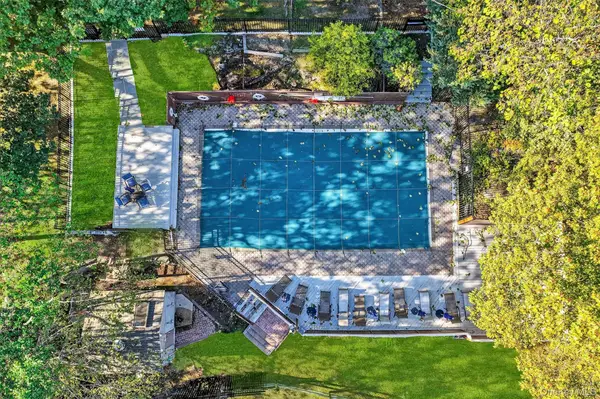 1 Top Of The Ridge #B1, Mamaroneck, NY 10543