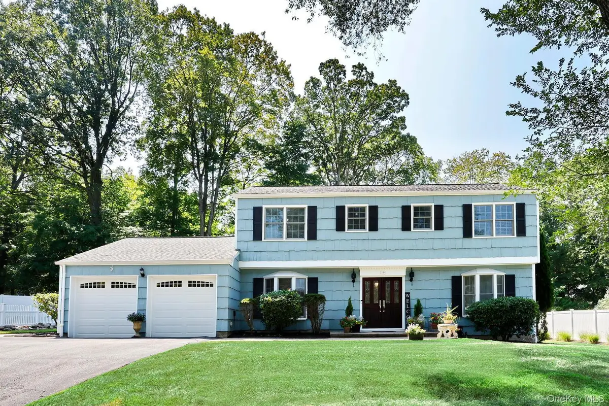 19 Yorkshire Drive, Suffern, NY 10901 - Image #1