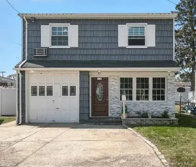 112 Casper Street, Valley Stream, NY 11580 - Image #1
