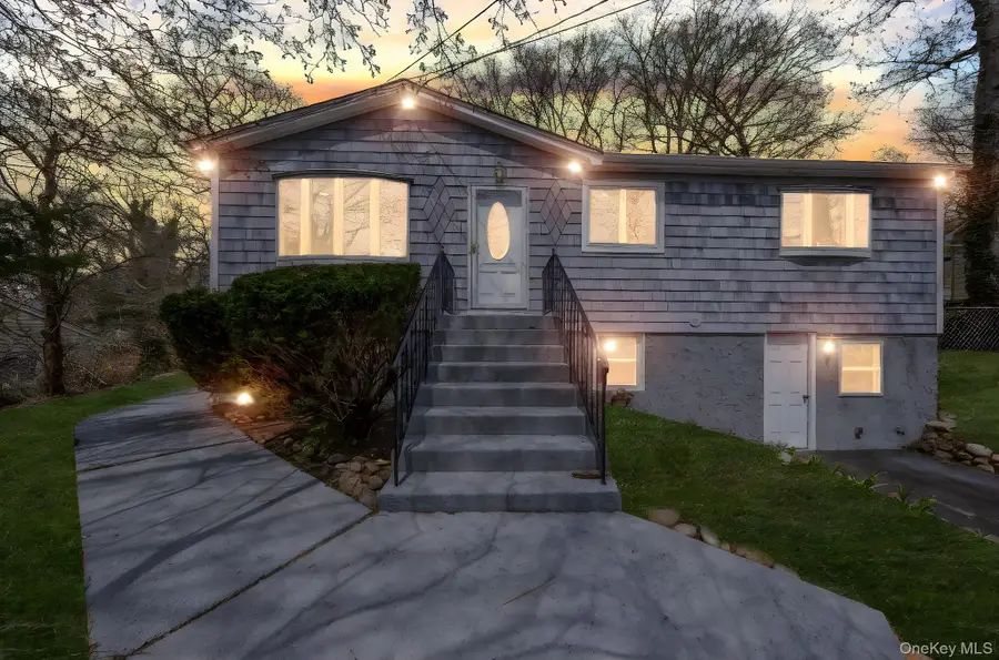 21 Yucca Road, Rocky Point, NY 11778 - Image #2