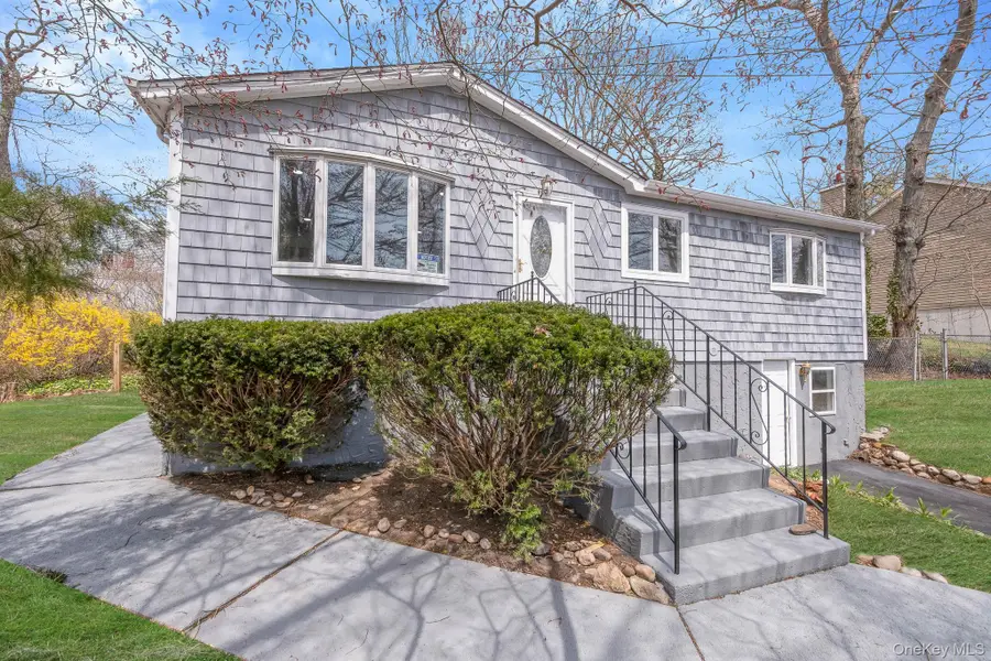 21 Yucca Road, Rocky Point, NY 11778 - Image #3