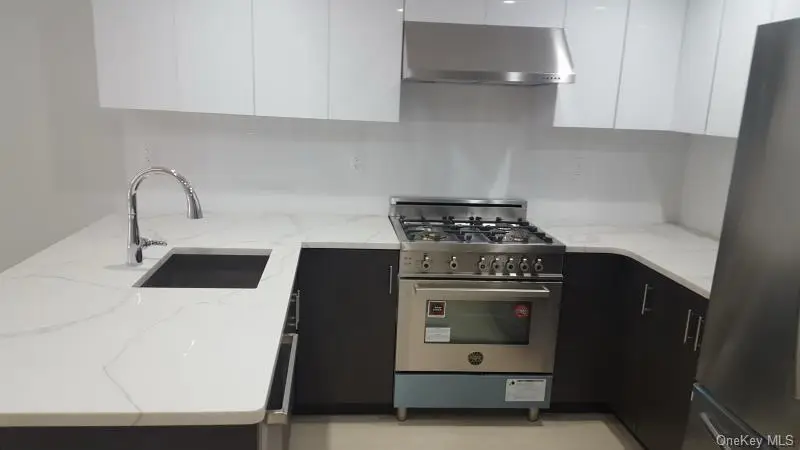 158-15 Union Turnpike #2A, Fresh Meadows, NY 11366 - Image #1