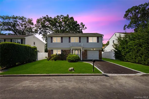 60 Lafayette Street, Huntington, NY 11743