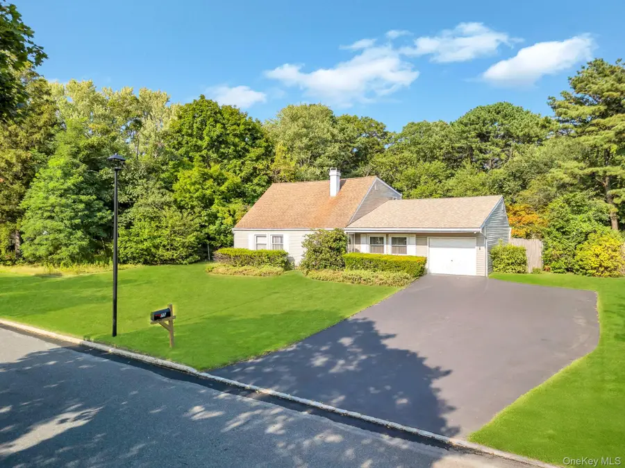 75 White Pine Way, Medford, NY 11763 - Image #2