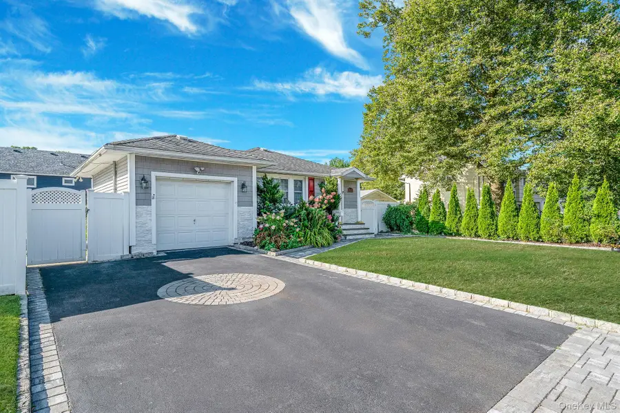 1537 1st Street, West Babylon, NY 11704 - Image #3