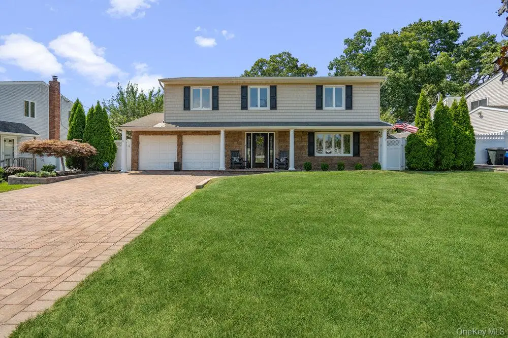 18 Lloyd Lane, Nesconset, NY 11767 - Image #1