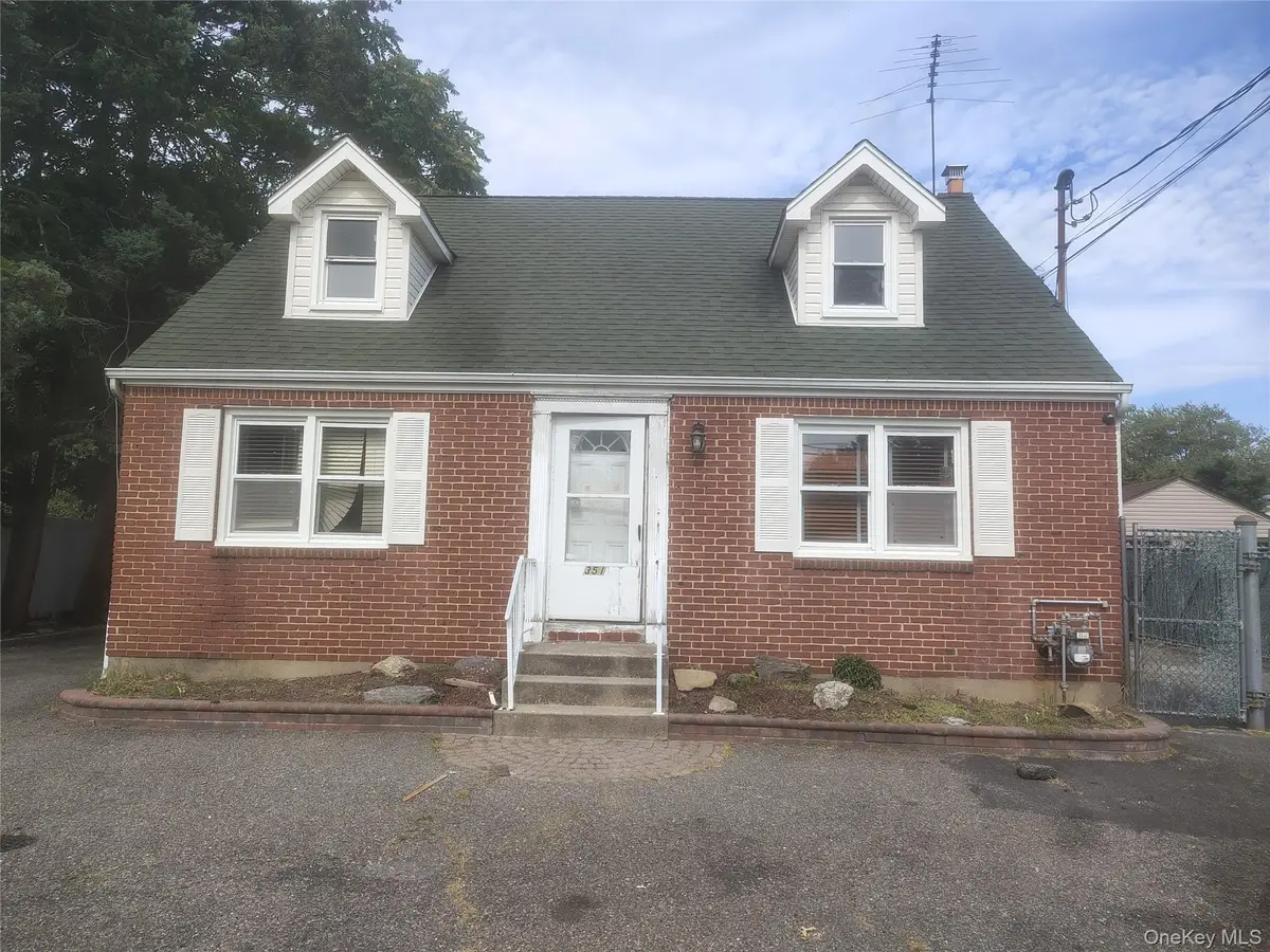 351 E Meadow Avenue, East Meadow, NY 11554 - Image #1