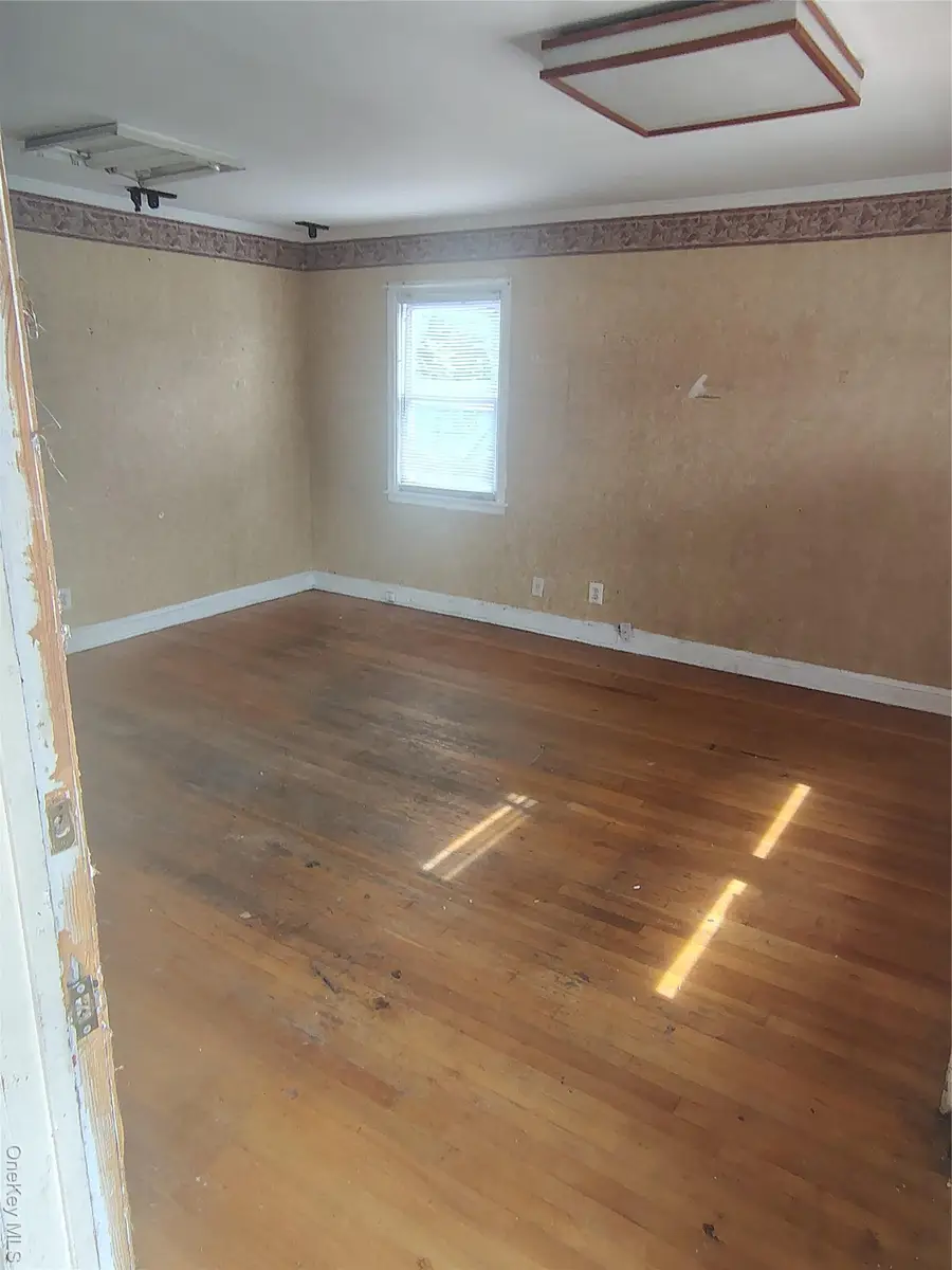 351 E Meadow Avenue, East Meadow, NY 11554 - Image #3