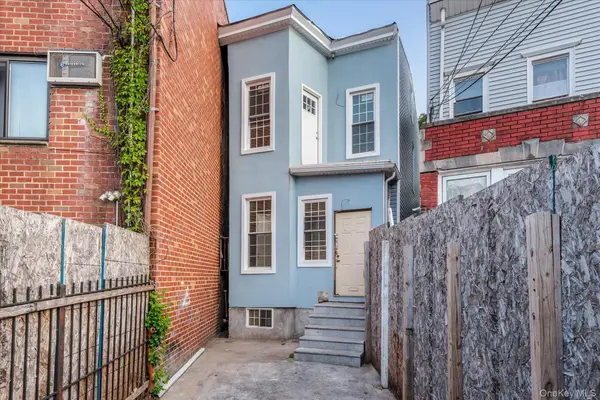 1142 Welling Court, Astoria, NY 11102