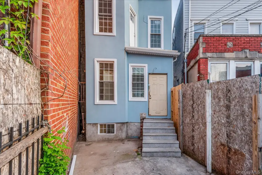 1142 Welling Court, Astoria, NY 11102 - Image #2