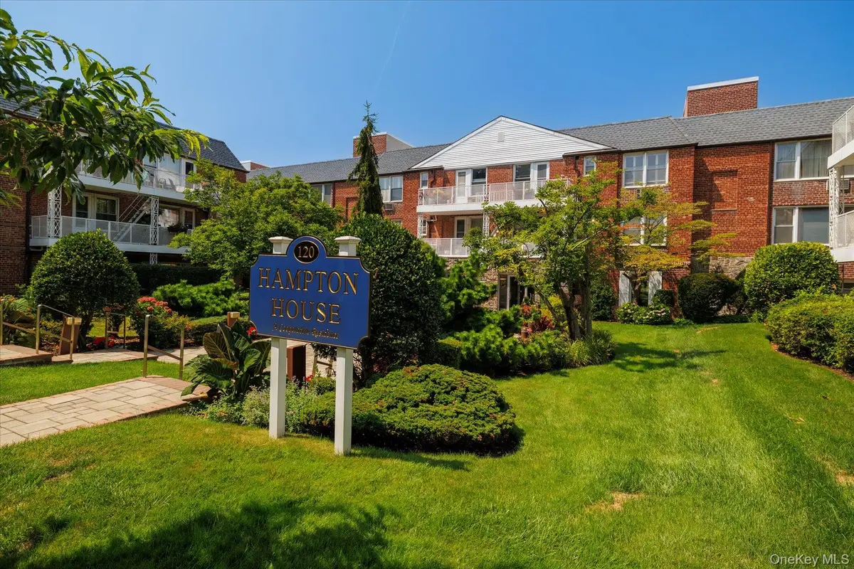 120 Morris Avenue #A19, Rockville Centre, NY 11570 - Image #1