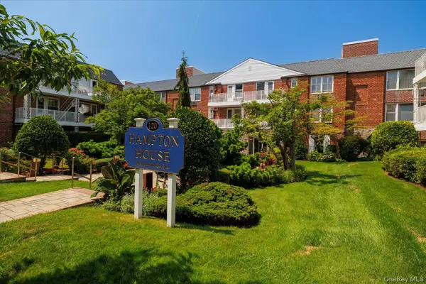 120 Morris Avenue #A19, Rockville Centre, NY 11570