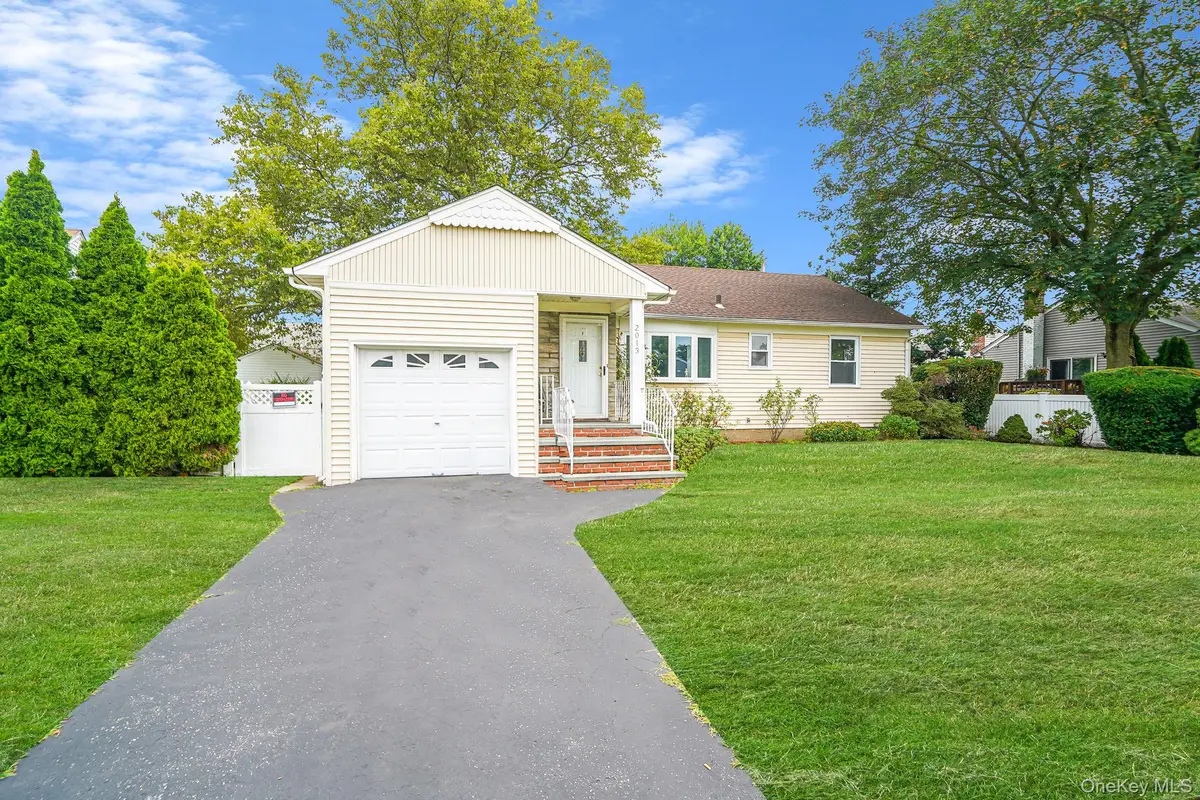 2013 Central Dr N, East Meadow, NY 11554 - Image #1