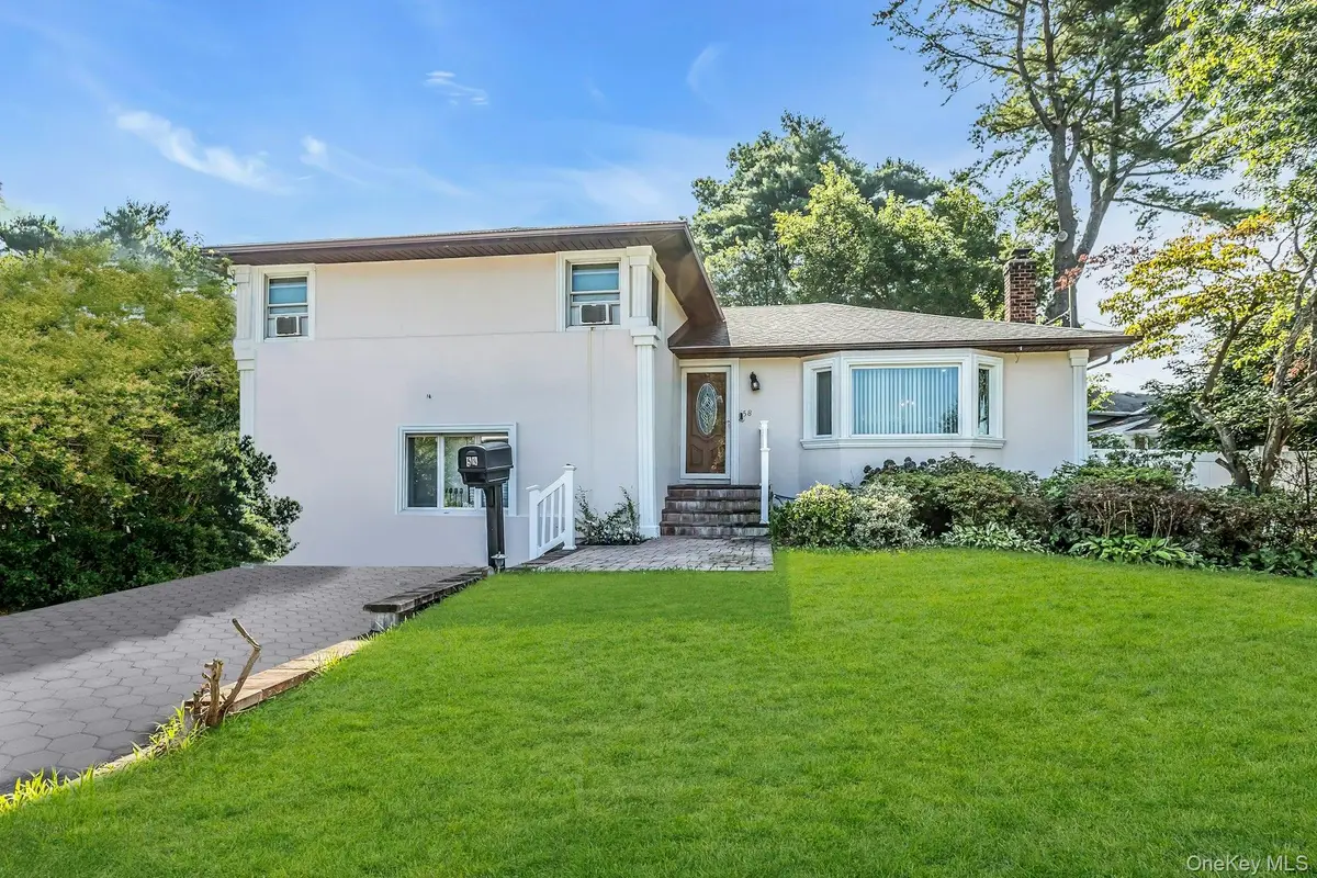 58 Pasadena Drive, Plainview, NY 11803 - Image #1