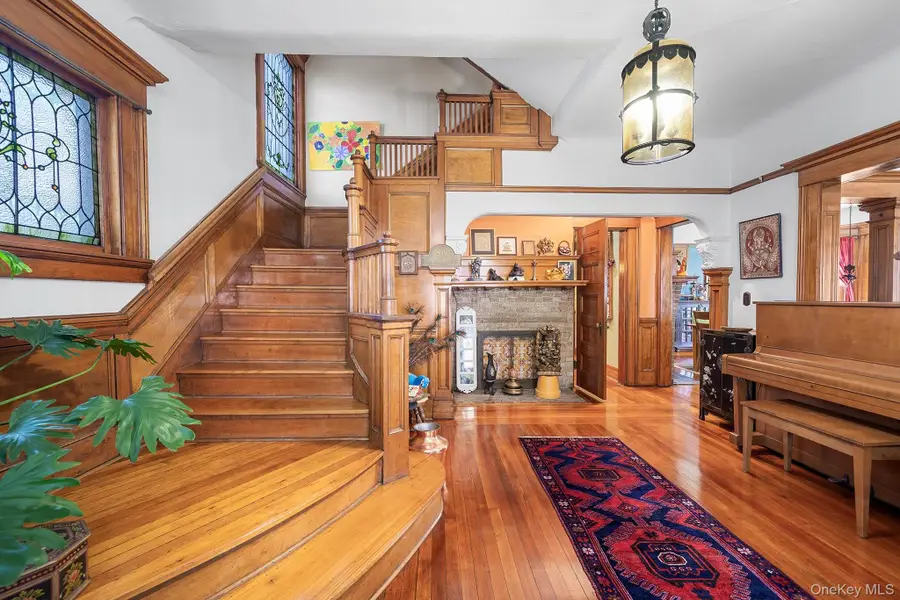 230 Van Cortlandt Park Avenue, Yonkers, NY 10705 - Image #3