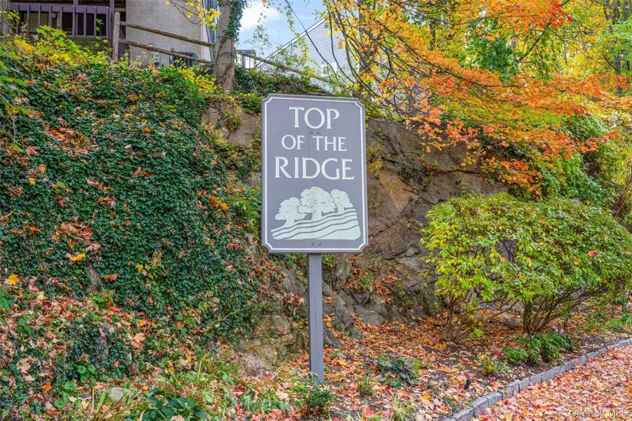 3 Top Of The Ridge #B2, Mamaroneck, NY 10543 - Image #2