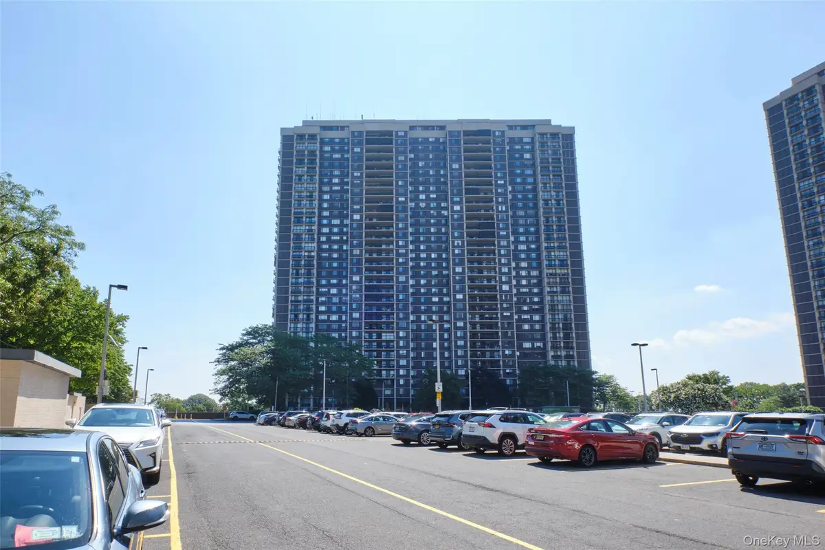 27110 Grand Central Parkway #1V, Queens, NY 11005 - Image #1
