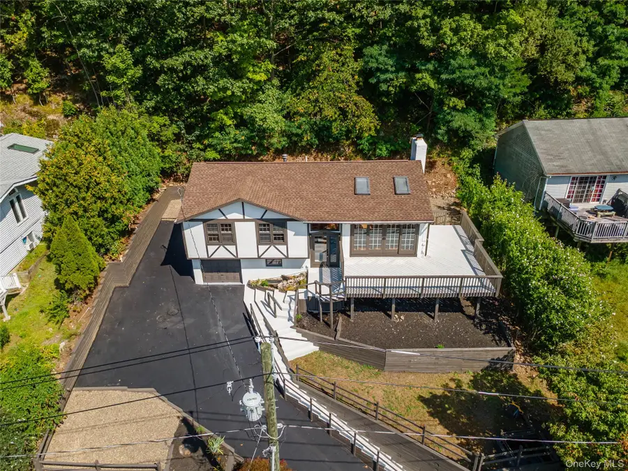 64 Edgemere Avenue, Greenwood Lake, NY 10925 - Image #2