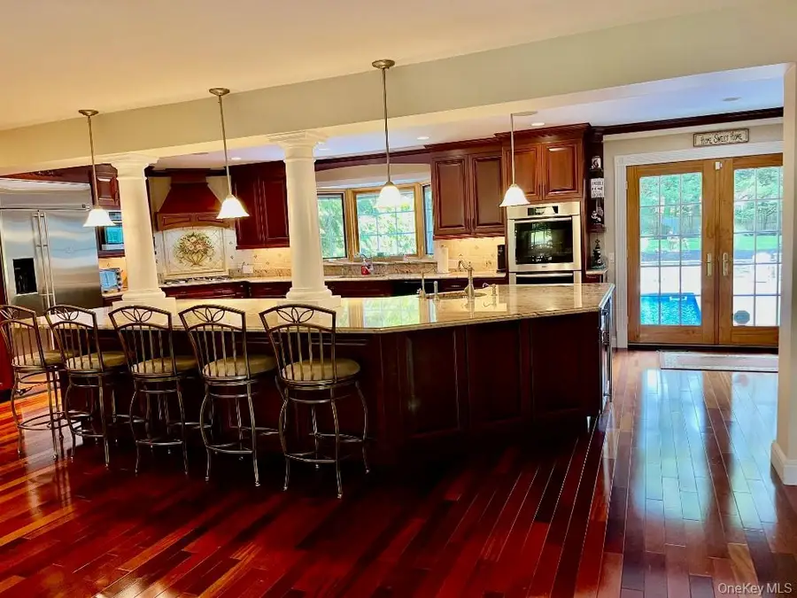 48 River Heights Drive, Smithtown, NY 11787 - Image #3