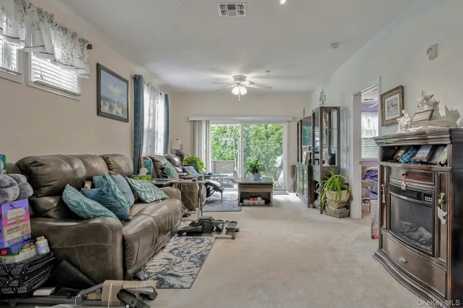 279 Augusta Drive, Medford, NY 11763 - Image #2