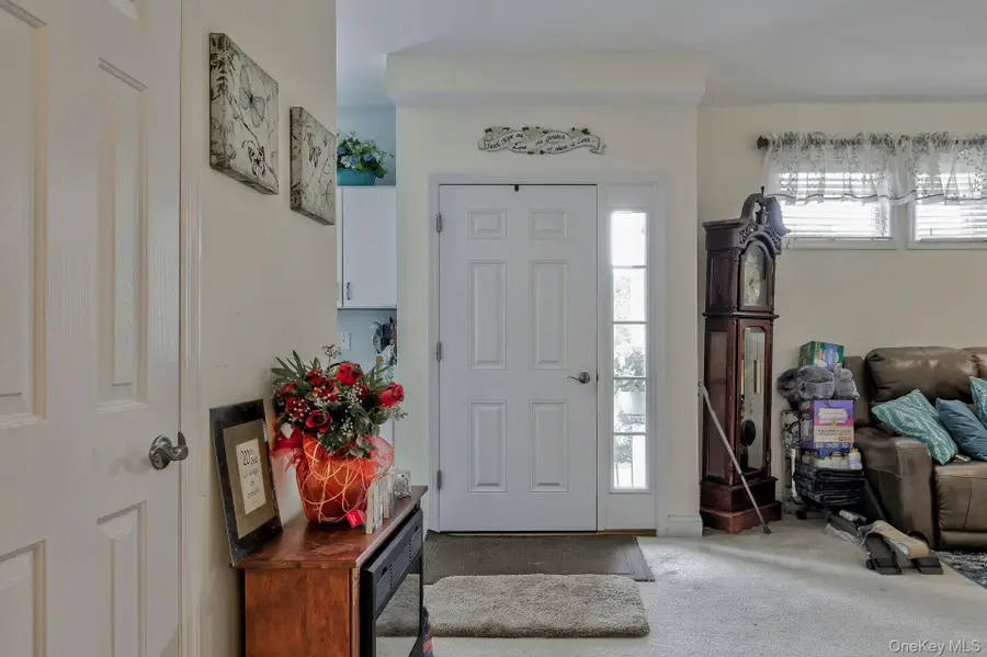 279 Augusta Drive, Medford, NY 11763 - Image #3