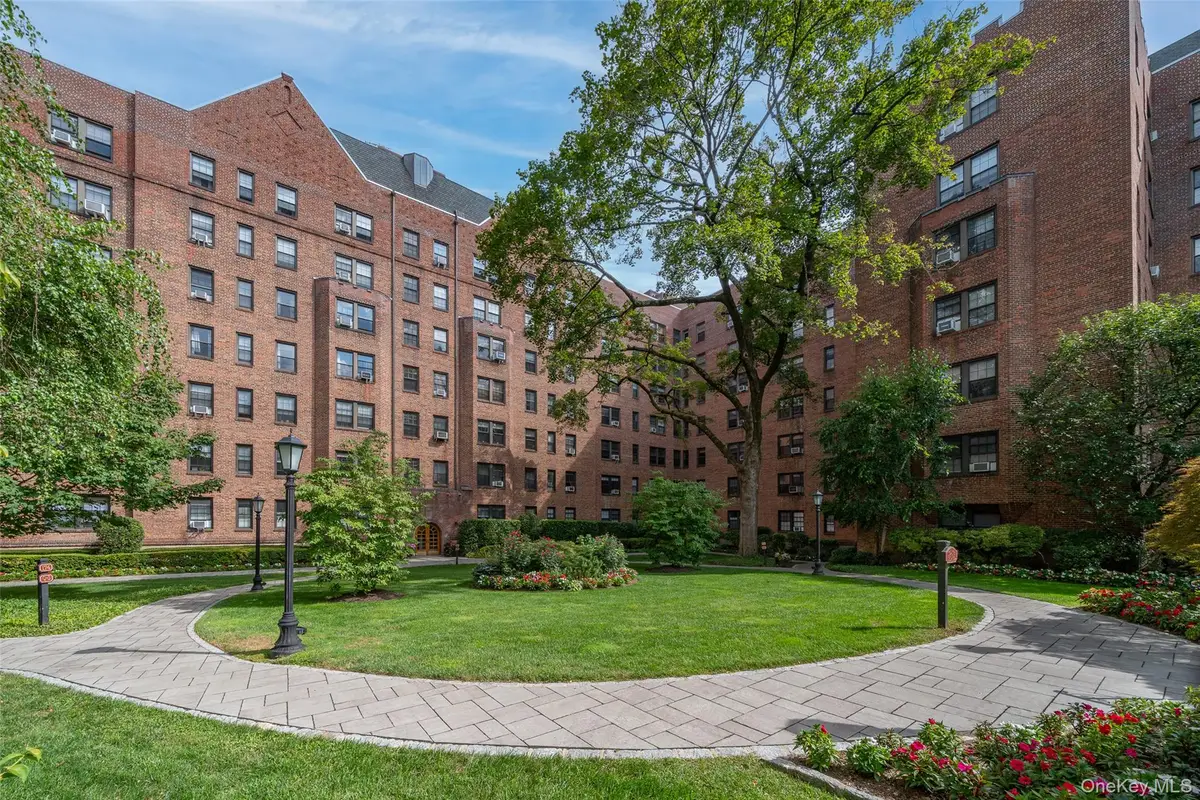 180 Garth Road #5F, Scarsdale, NY 10583 - Image #1