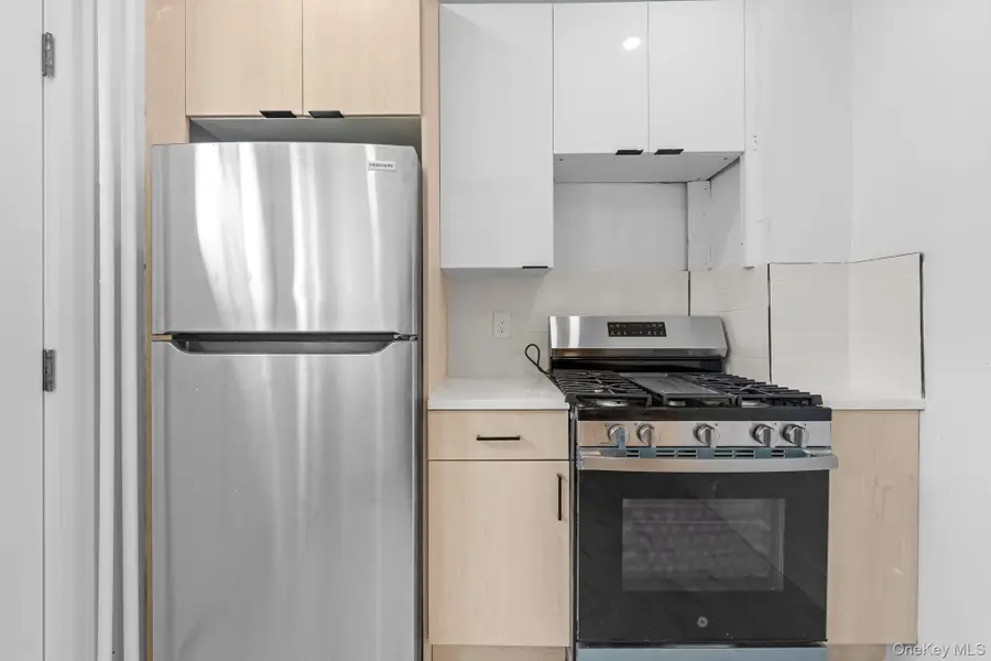 8771 123rd Street, Richmond Hill, NY 11418 - Image #3