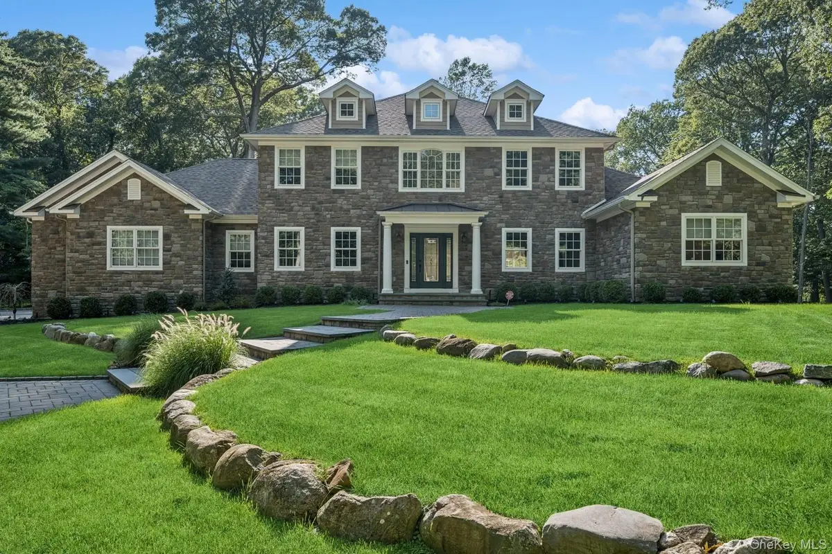 33 Bacon Road, Head Of The Harbor, NY 11780 - Image #1