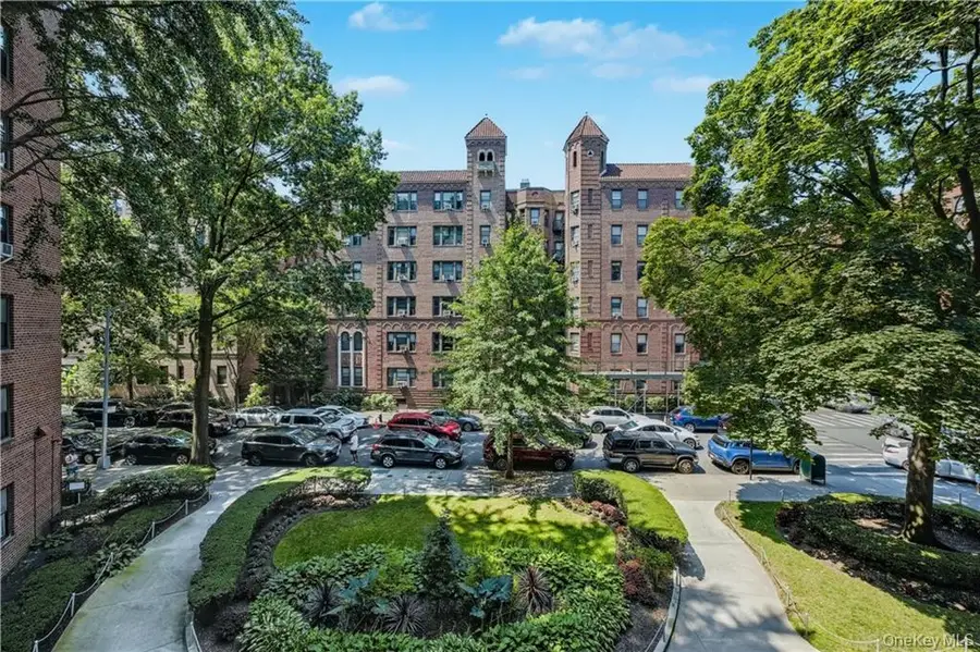 35-11 85th Street #3H, Jackson Heights, NY 11372 - Image #2